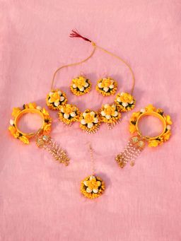 VIRAASI - Women Yellow Contemporary Plastic Jewelry Set