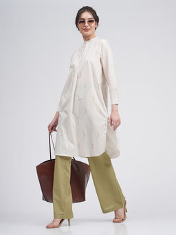 Saltpetre - Women Block Printed Cream Pleated Tunic With Sage Green Pants (Set of 2)