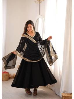 Wedani - Women's Solid Black Anarkali Kurta With Pant & Dupatta