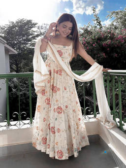 Wedani - Women's Embellished White Anarkali Kurta With Pant & Dupatta