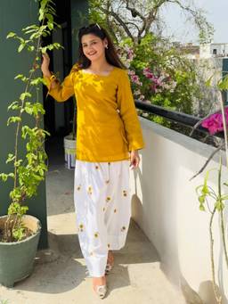 TWINS LADY - Women's Mustard Kurti With Salwar