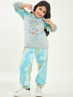Stylo Bug - Girls Solid Long Sleeves Winter Wear Sweatshirt & Joggers Green (Set of 2)