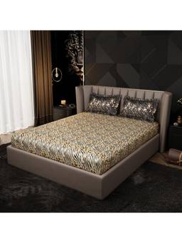 Stoa Paris - Untamed After The Hunt Enrich Printed King Fitted Bedsheet With 2 Pillow Covers