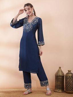 Globus - Women Blue Floral Embroidered V-Neck Straight Kurta With Pants