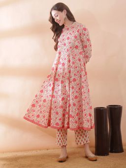 Globus - Women Off White All Over Floral Print Round Neck Anarkali Kurta With Pant