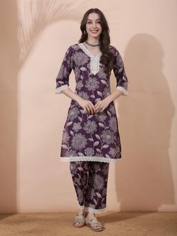Globus - Women Purple Floral Print V-Neck Straight Kurta With Pant