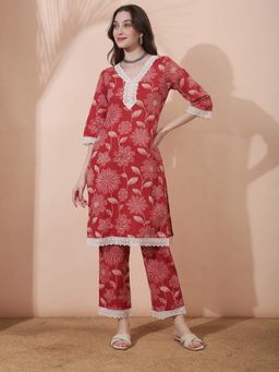 Globus - Women Red Floral Print Lace Work V-Neck Straight Kurta With Pant