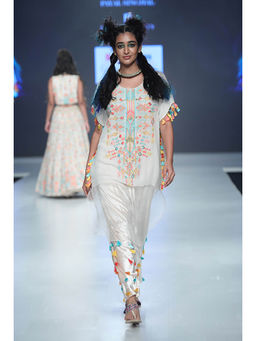 Payal Singhal - Kiya Chalk White Kaftan with Velvet Dhoti (Set of 2)