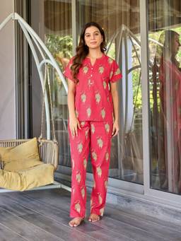 Bannos Swagger - Red Printed Mandarin Collar Top with Pyjama for Women