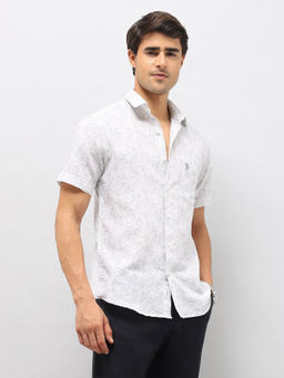 U.S. POLO ASSN. - Men White All Over Print Tailored Fit Shirt