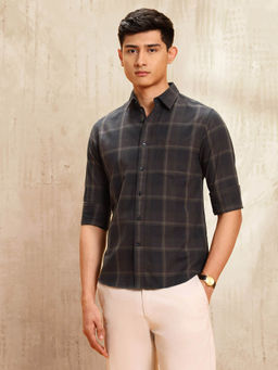 U.S. POLO ASSN. - Men Brown Checks Tailored Fit Shirt