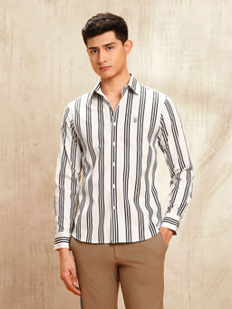 U.S. POLO ASSN. - Men White Striped Tailored Fit Shirt
