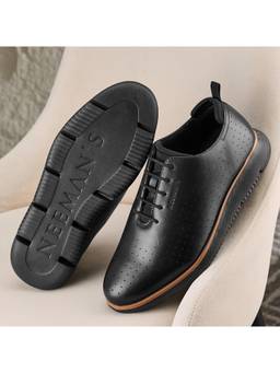 Neeman's - Men Black Flexy Casual Brogues