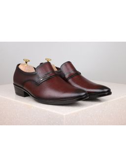 PRIVO - Wine Solid-plain Formal Shoes