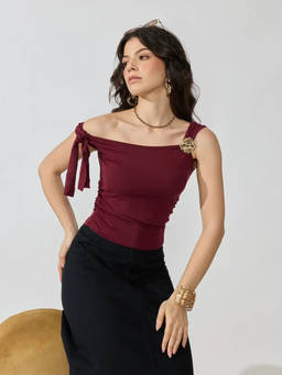 SHOWOFFFF - Women's Maroon Ruched Tie-Up Sleeve Top with Brooch