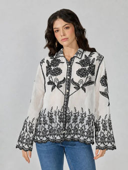 SHOWOFFFF - Women's Floral Embroidered Black Scalloped Hem Shirt