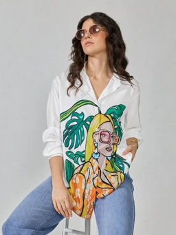 SHOWOFFFF - Women's Graphic White Relaxed Fit Collared Shirt