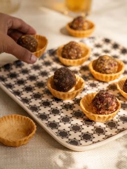 Amalfiee Ceramics - Shatranj Maharaja Printed Ceramic Square Platter