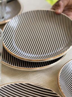 Amalfiee Ceramics - Shatranj Vasir Printed Quarter Plates (Pack of 6)