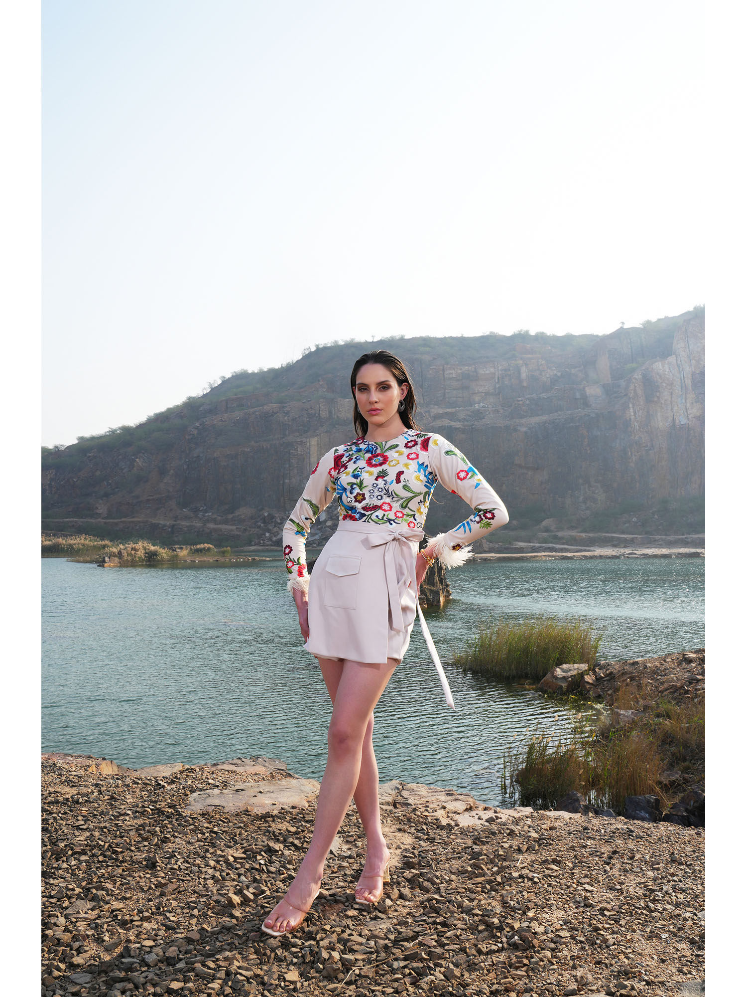 label iris Cream Floral Playsuit-picture-29