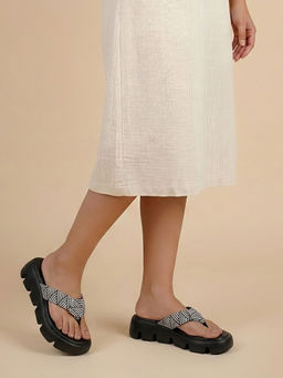 Metro - Womens Black Casual Sandals