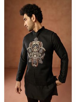 KISAH - Men Black Embroidered Nehru Jacket