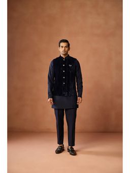 KISAH - Men Navy Blue Textured Nehru Jacket with Brooch