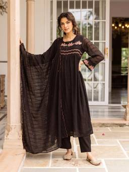 Autumnlane - Black Karen Royce Embroidery Cotton Kurta with Pant and Dupatta
