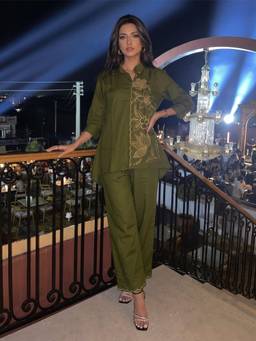 Autumnlane - Green Poppi Clover Embroidery Cotton Co-Ord Set