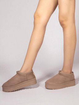 Truffle Collection - Women Cosy Chic Beige Solid Boots