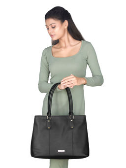 Toteteca - Black Solid Shoulder Bag