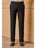 Black color option, Sold out, Currently selected