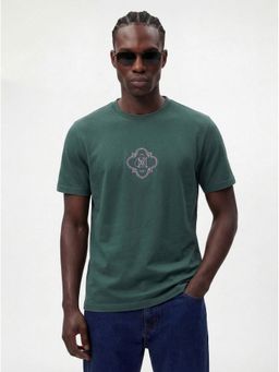 MR BUTTON - Men Green Cotton Lycra Regular Fit Embroidered Round Neck T-Shirt