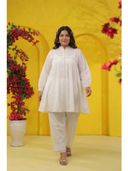 White color option, Sold out, Currently selected