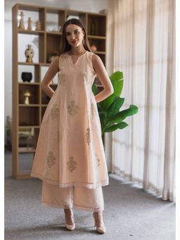 ASRUMO - Peach Linen Embroidered A-Line Kurta With Pant & Dupatta