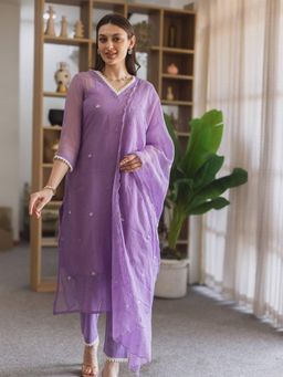 ASRUMO - Purple Dariya Embroidered Slip Kurta With Pant & Dupatta