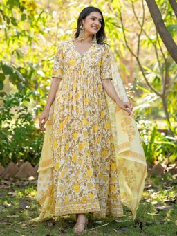 HOUSE OF JAMOTI - Bell Butta Anarkali Kurta With Pant & Dupatta