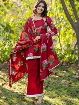 HOUSE OF JAMOTI - Brick Floral Short Kurti With Pant & Dupatta