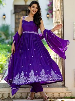 HOUSE OF JAMOTI - Begani Noor Anarkali Kurta With Pant & Dupatta