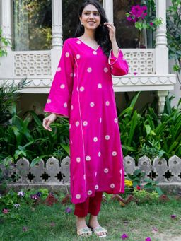 HOUSE OF JAMOTI - Pop Pink Kurta With Pant