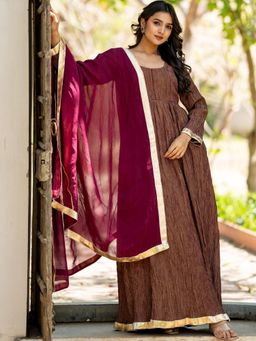 HOUSE OF JAMOTI - Sana Brown Crushed Anarkali Kurta With Pant & Dupatta