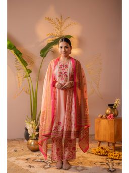 Juniper - Noor-E-Gul Peach Printed Kurta Pant And Dupatta