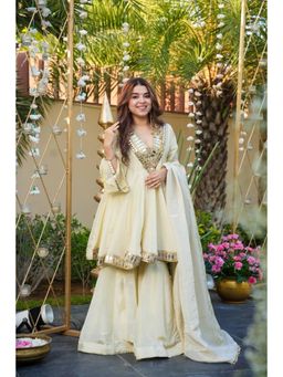 FAST FASHIONS - Women Tiered Mirror Work Kurta With Sharara And With Dupatta