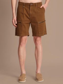 Bene Kleed - Men Solid Mid-Rise Relaxed Fit Brown Cargo Shorts