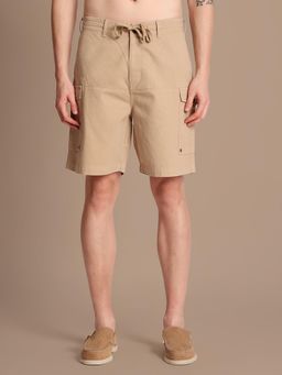 Bene Kleed - Men Solid Mid-Rise Relaxed Fit Beige Cargo Shorts