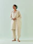 Off White color option, Sold out, Currently selected