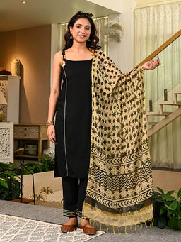 Indi Inside - Black Solid Kurta with Pant and Dupatta