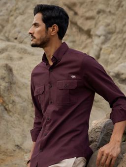 Andamen - Regular Fit Burgundy Solid Casual Shirt