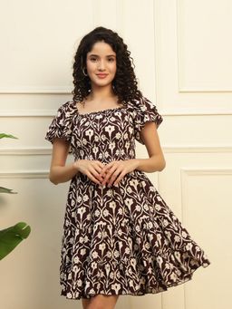 Deebaco - Brown Printed Square Necked With Tiered Women Knee Length Dress