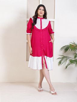Deebaco - Women Plus Size Magenta With Schiffli Embroidered Tiered Shirt Knee Length Dress